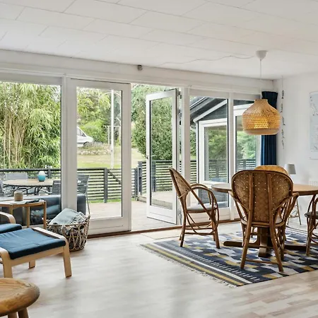 Ferienhaus Peace In With Sauna Near Mons Klint